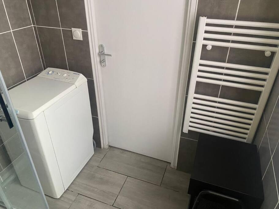Appartement 4 - Hyper Centre - 1 A 4 Personnes Douai Buitenkant foto